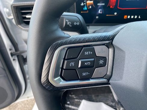 Used 2025 Ford Mustang Coupe RWD image 19