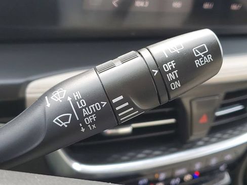 Used 2024 Buick Encore GX Avenir w/ Avenir Convenience Package AWD/4WD image 14
