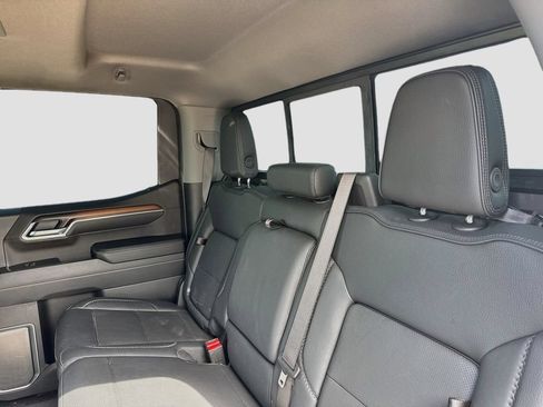Used 2025 GMC Sierra 1500 Denali w/ Denali Reserve Package AWD/4WD image 26