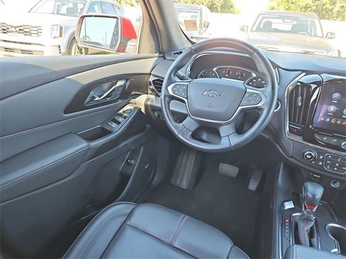 Used 2023 Chevrolet Traverse RS image 10