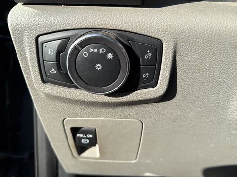 Used 2017 Ford F150 XL w/ Equipment Group 101A Mid image 12