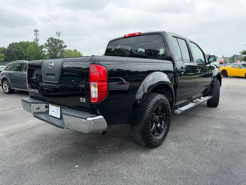 Used 2009 Nissan Frontier SE w/ SE Value Truck Pkg RWD image 3