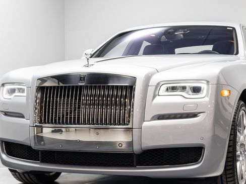 Used 2015 Rolls-Royce Ghost image 80