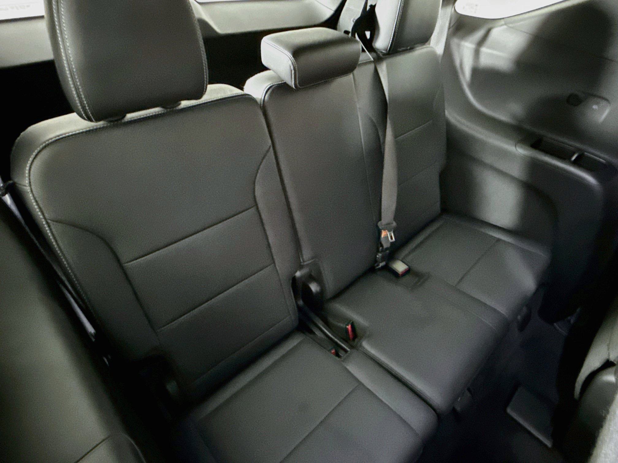 Used 2025 Chevrolet Traverse LT FWD image 29