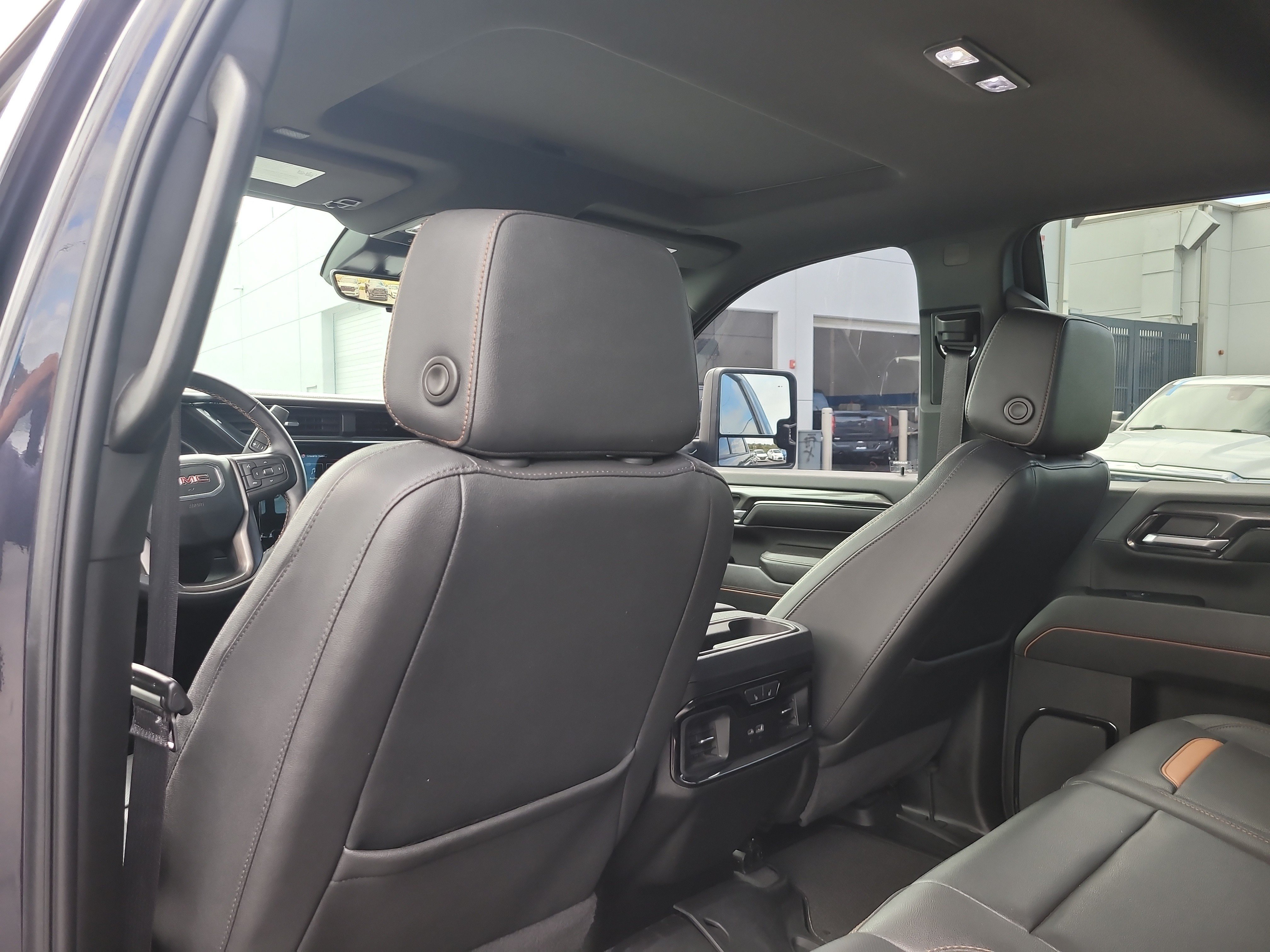 Used 2024 GMC Sierra 3500 AT4 w/ AT4 Premium Plus Package AWD/4WD image 13