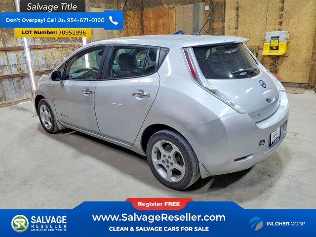 Used 2013 Nissan Leaf SV w/ LED & Quick Charge Pkg FWD image 3