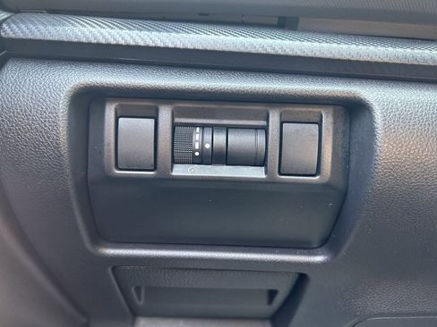 Certified 2025 Subaru Crosstrek 2.5i Sport AWD/4WD image 18