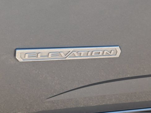 Used 2022 GMC Canyon Elevation w/ Elevation Premium Package RWD image 6