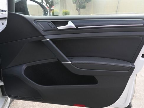 Used 2019 Volkswagen Golf R 4-Door image 53