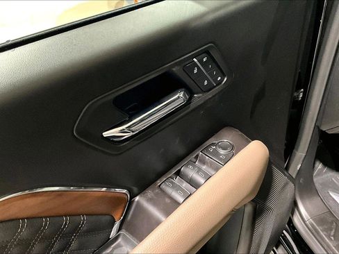 New 2026 GMC Canyon Denali w/ LPO, Denali Black Edition image 18