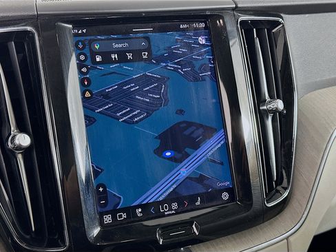 Used 2023 Volvo XC60 B5 Plus w/ Climate Package image 22