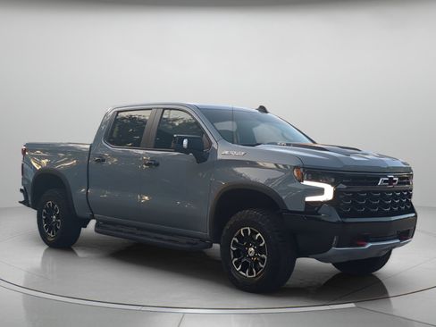 Used 2024 Chevrolet Silverado 1500 ZR2 w/ Technology Package AWD/4WD image 38