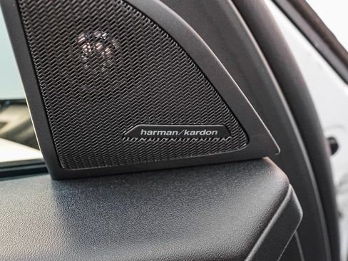 Used 2026 BMW X3 xDrive30 w/ M Sport Package image 11