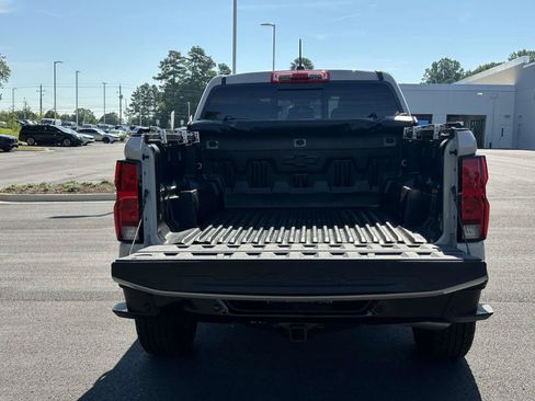 Used 2026 Chevrolet Colorado Trail Boss AWD/4WD image 8