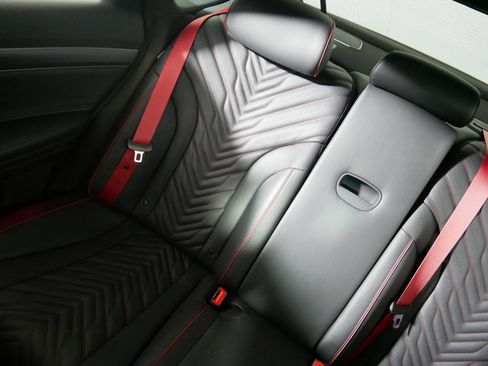 Used 2025 Genesis G80 2.5T Sport Prestige image 12