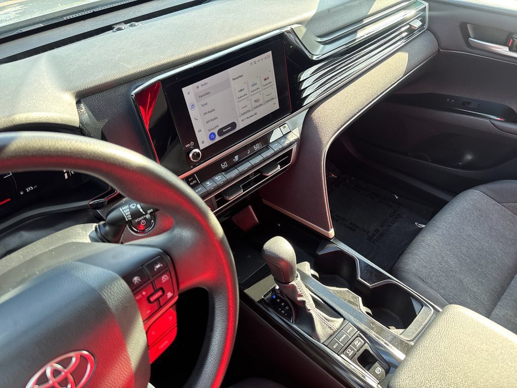 Used 2025 Toyota Camry LE FWD image 21