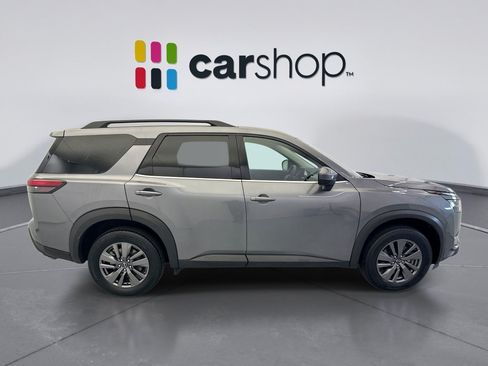 Used 2025 Nissan Pathfinder SV AWD/4WD image 6