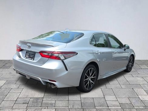 Used 2024 Toyota Camry SE FWD image 7