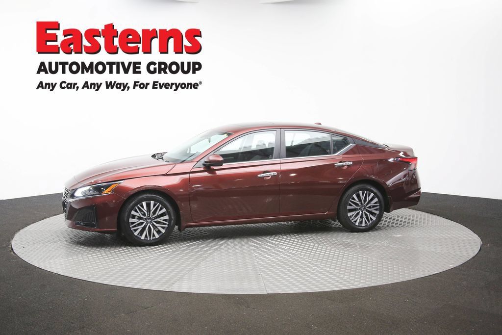 Used 2023 Nissan Altima 2.5 SV w/ SV Premium Package FWD image 64