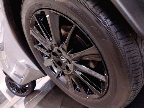 Used 2023 Nissan Murano SV w/ SV Midnight Edition Package FWD image 6