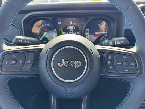 Certified 2025 Jeep Wrangler Unlimited Rubicon 4xe w/ Safety Group AWD/4WD image 23