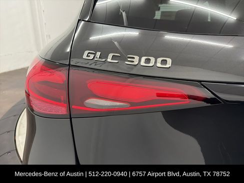 Used 2026 Mercedes-Benz GLC 300 image 12