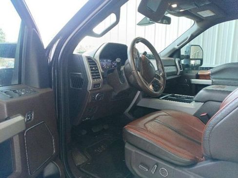 Used 2019 Ford F350 King Ranch w/ King Ranch Ultimate Package AWD/4WD image 4
