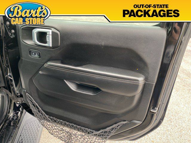 Used 2021 Jeep Gladiator Overland w/ Popular Equipment Package AWD/4WD image 12