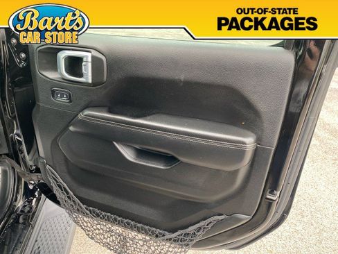 Used 2021 Jeep Gladiator Overland w/ Popular Equipment Package image 12