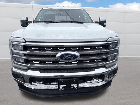 Certified 2023 Ford F250 Lariat w/ Chrome Package image 9
