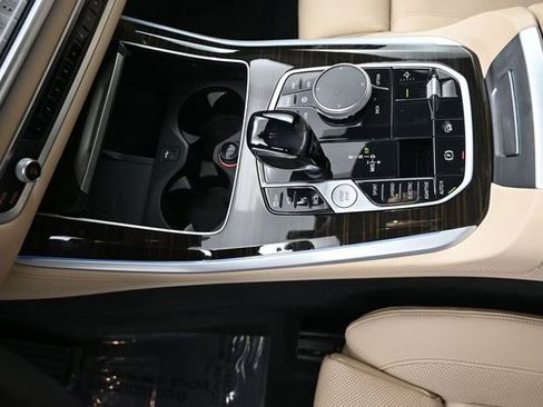 Used 2021 BMW X5 xDrive45e AWD/4WD image 13