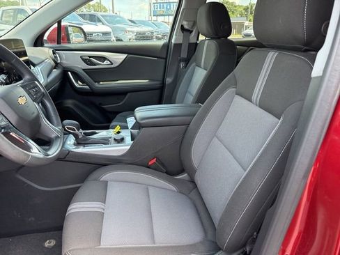 Used 2024 Chevrolet Blazer LT w/ Convenience Package FWD image 13