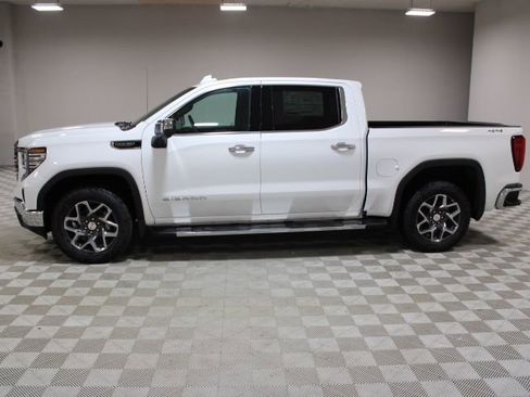 New 2026 GMC Sierra 1500 SLT w/ SLT Premium Plus Package image 9
