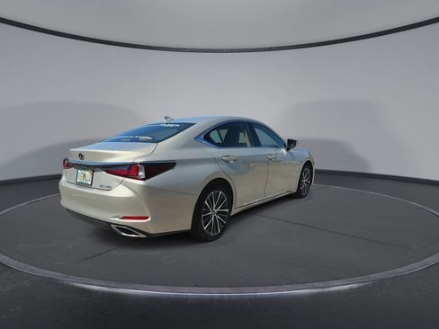 Used 2025 Lexus ES 350 w/ Premium Package image 8
