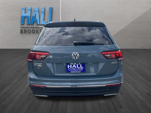 Used 2020 Volkswagen Tiguan SEL AWD/4WD image 4