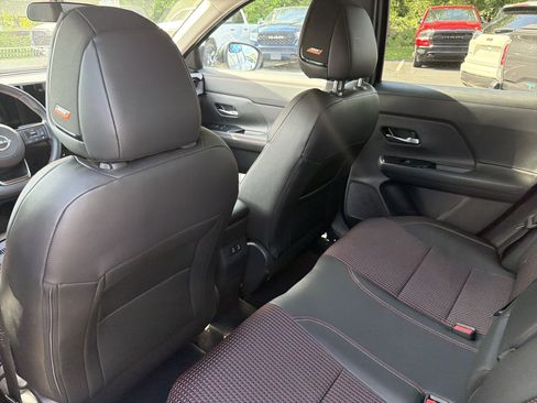 Used 2026 Nissan Kicks SR w/ SR Premium Package AWD/4WD image 12