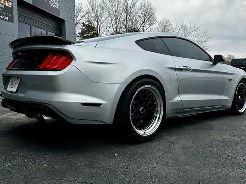 Used 2019 Ford Mustang GT Premium image 6