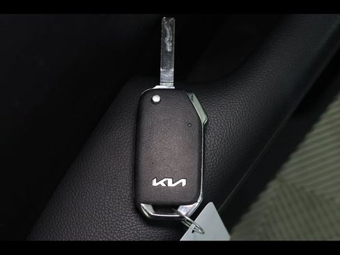 Used 2024 Kia Forte LXS FWD image 28
