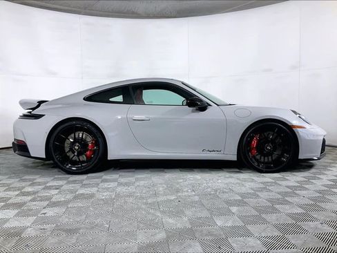 New 2026 Porsche 911 Carrera GTS RWD image 8