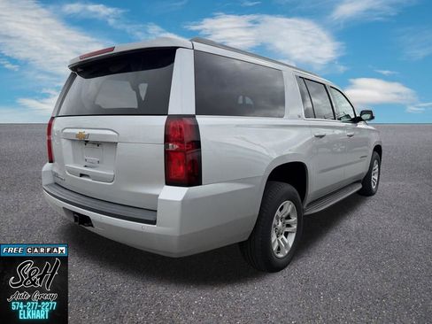 Used 2017 Chevrolet Suburban LT AWD/4WD image 8