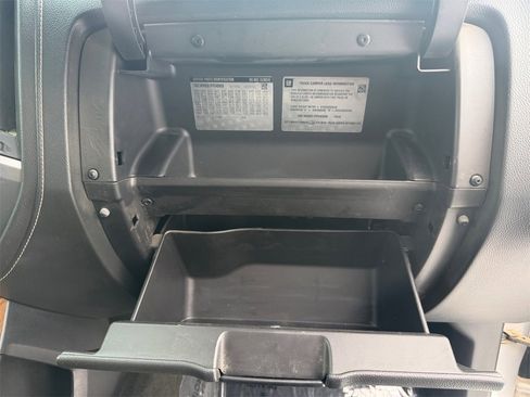 Used 2015 Chevrolet Silverado 2500 LTZ image 36