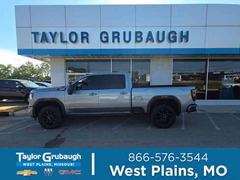 Used 2024 GMC Sierra 2500 AT4 w/ AT4 Premium Plus Package AWD/4WD image 1