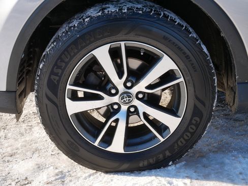 Used 2016 Toyota RAV4 XLE image 15