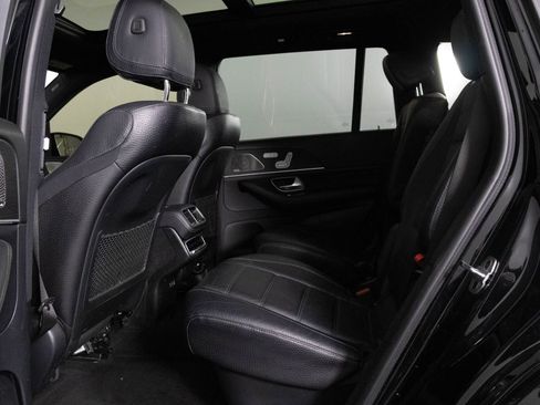 Used 2022 Mercedes-Benz GLS 450 4MATIC image 33