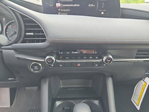 New 2026 MAZDA MAZDA3 Hatchback w/Premium Plus Pkg AWD/4WD image 27