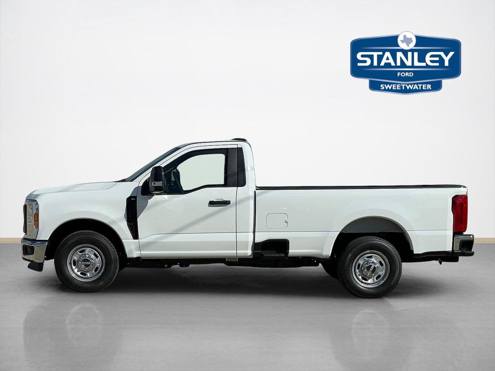 New 2027 Ford F250 XL w/ XL Chrome Package RWD image 4