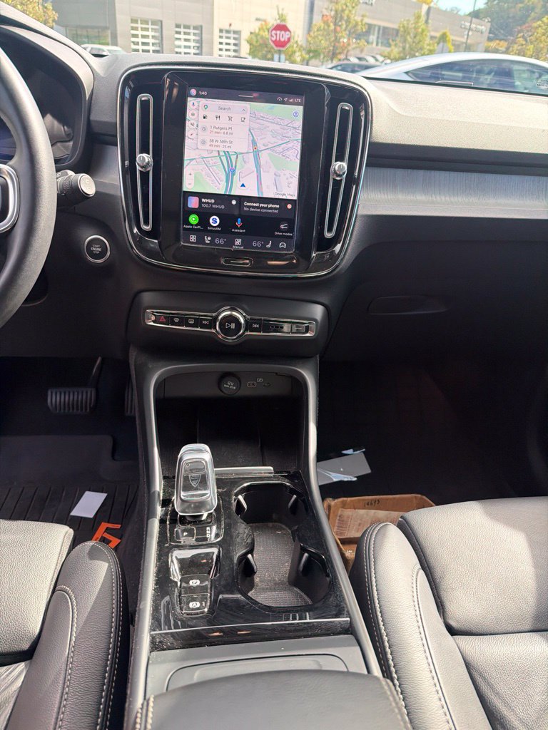Certified 2024 Volvo XC40 B5 Plus w/ Protection Package Premier AWD/4WD image 15