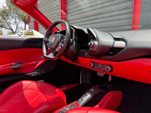 Used 2018 Ferrari 488 Spider RWD image 51