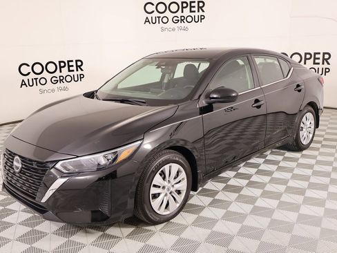 Used 2024 Nissan Sentra S image 9