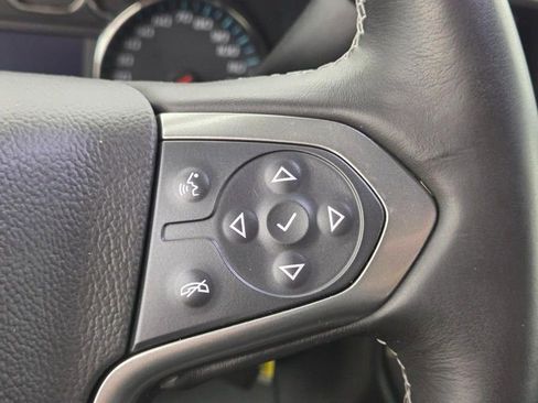 Used 2019 Chevrolet Silverado 1500 LT AWD/4WD image 14